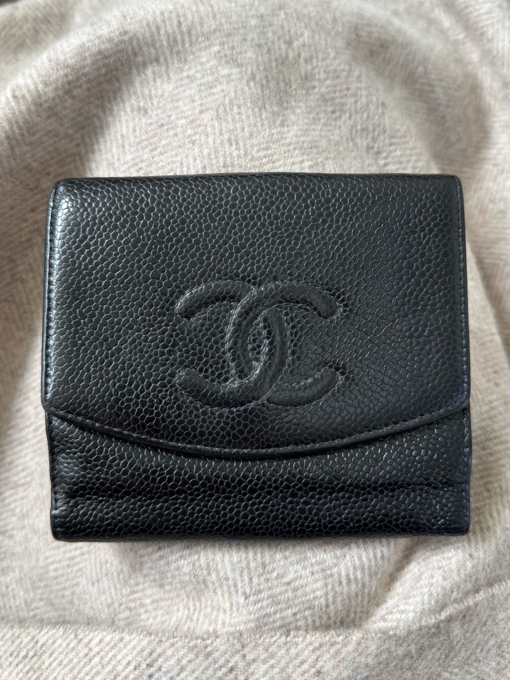Chanel Vintage Black Caviar Timeless CC Compact Wallet
